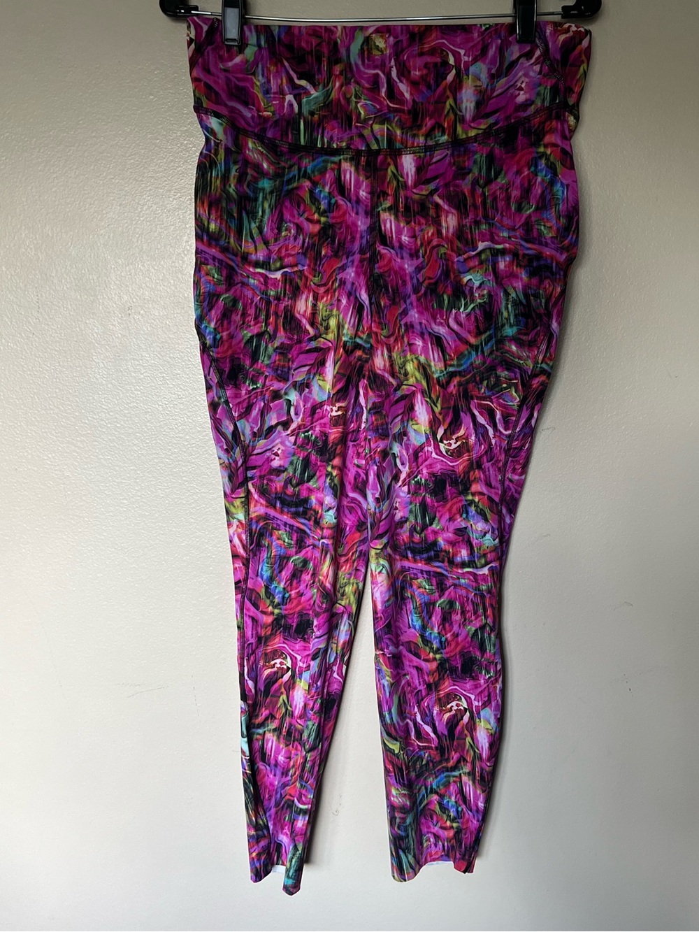 Lululemon Base Pace High-Rise Tight Hyper Flow Pink Multi
